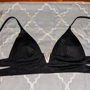 Black V-Detail Women's Bralette